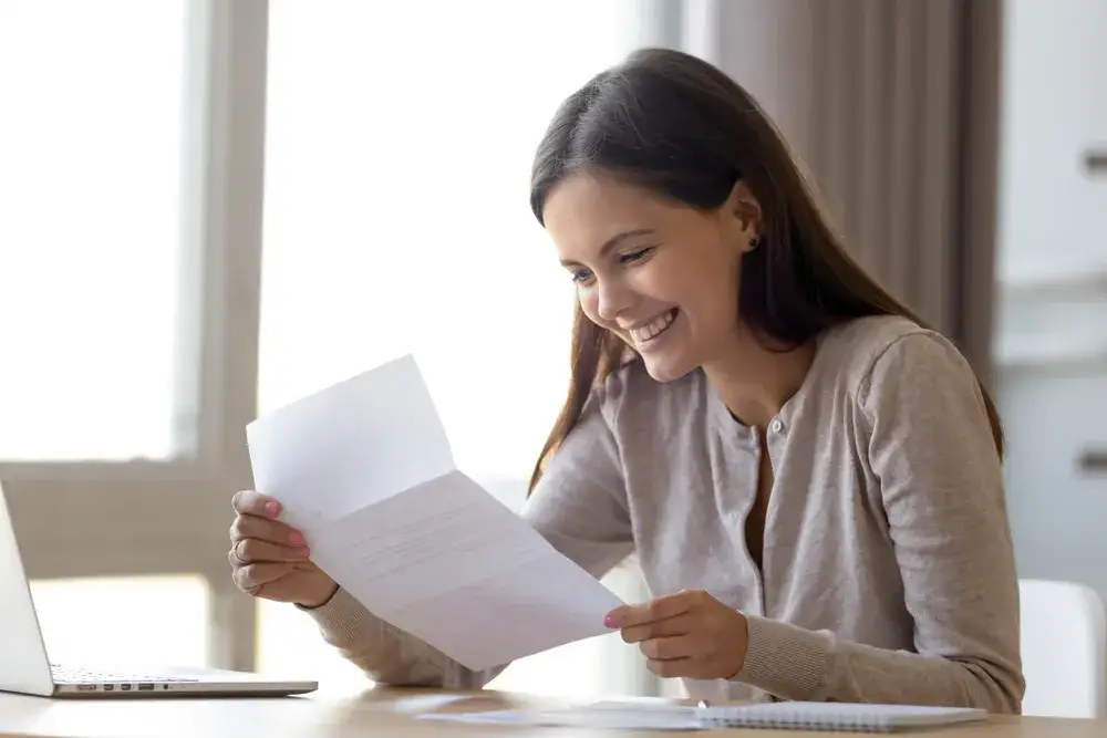 Przykładowe widełki płacowe staże IT finanse marketing