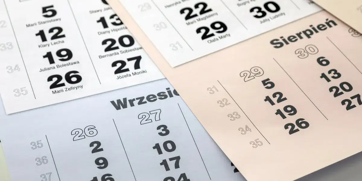 kalendarz 30 września zaległy urlop